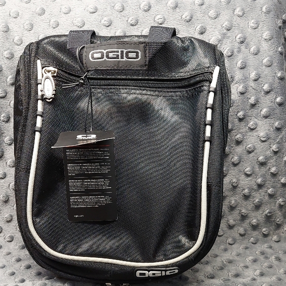 NEW OGIO Doppler Black Toiletry Bag with Sleek Design and Durable Material - Picture 1 of 13